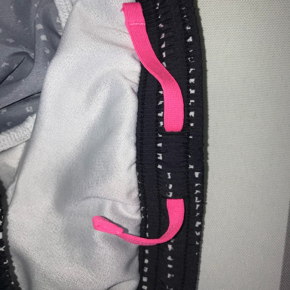 Nike shorts size:child’s small - Picture 5 of 5